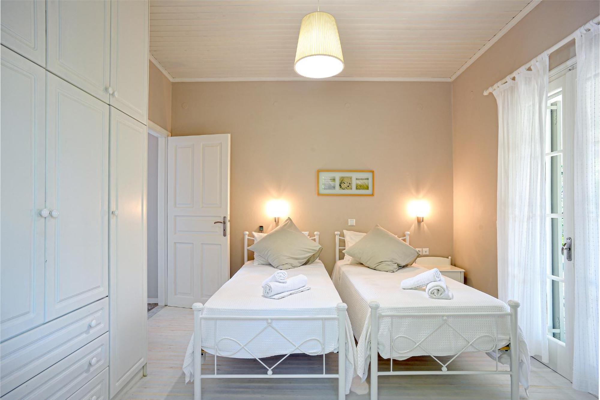 Porto OziasLioniskari Seaviews - Paxoi'S Private Pool Oasis别墅 外观 照片